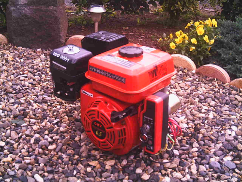 Moteur thermique 6.5 cv Démarreur par lanceur+ electrique avec contacteur a clef inclus arbre de 20 mm